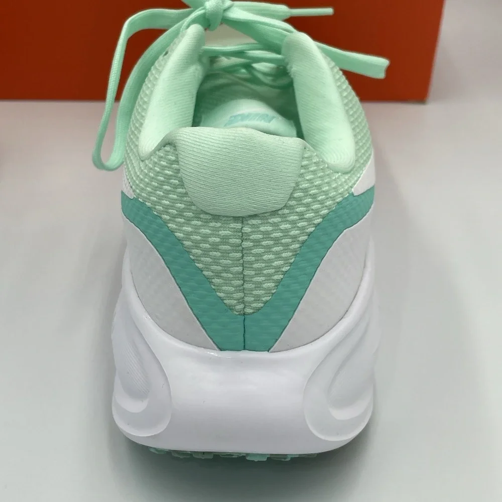 Nike Revolution 8 NN Mint Foam/White Womens Running Shoes Sz 6.5 NEW HJ8485-300‎